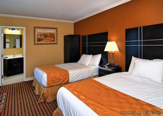 The Prince Hotel Tunkhannock Екстериор снимка