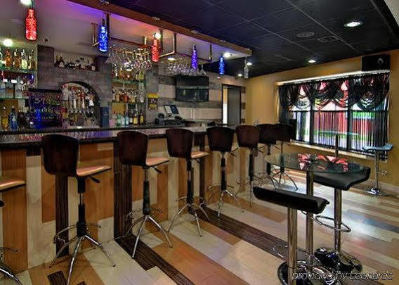 The Prince Hotel Tunkhannock Екстериор снимка